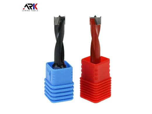 관악기 피팅 가공에서 밀링 커터의 장점은 무엇입니까?